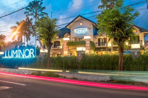 Exterior view, Luminor Hotel Jember by WH near Taman Mangli Indah