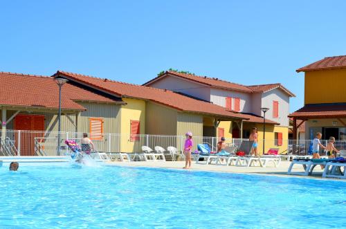 Lagrange Grand Bleu Vacances – Residence La Grenadine Marseillan (Herault)