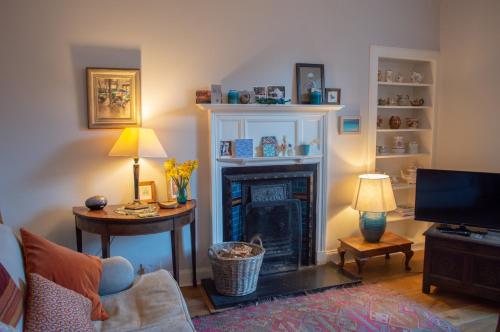 Traditional Stockbridge Colony Home With Garden, Edinburgh, Edinburgh and the Lothians