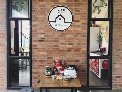 YOJI House and Cafe