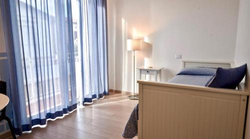 Petit Hotel - image 5