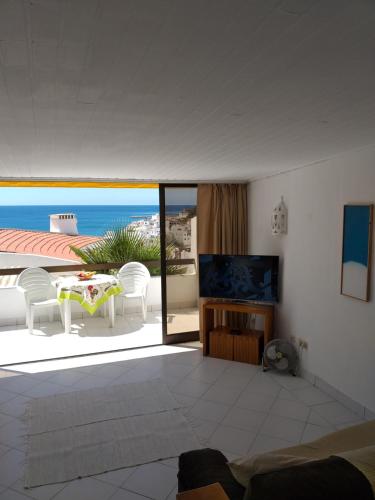  Ocean View, Albufeira Old Town, Pool and free Wi-fi!, Ferienwohnung in Albufeira