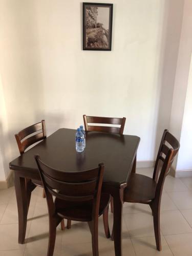 シャロン イン (Sharon Inn) in キャンディ