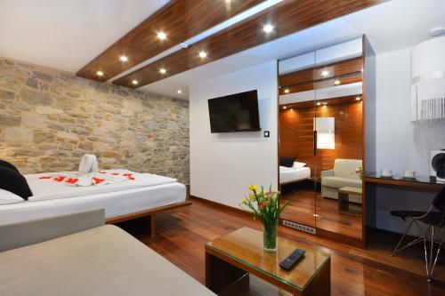 Jupiter Luxury Hotel