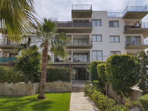 Danaos 2 Apartment - image 3
