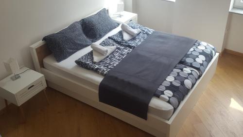 Studio Apartment image 4