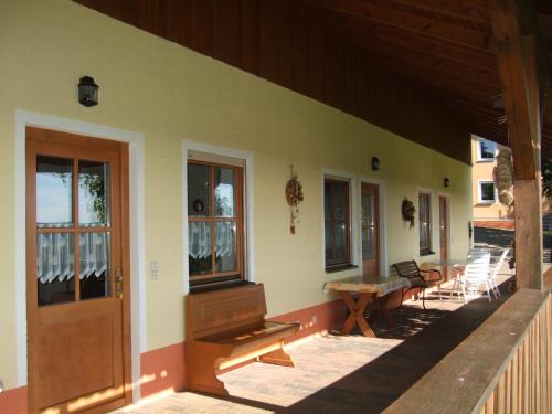 Viesnīcas āriene, Moierhof in Treffelstein