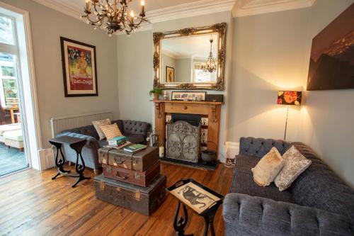 Treherne House & The Malvern Retreat - image 13
