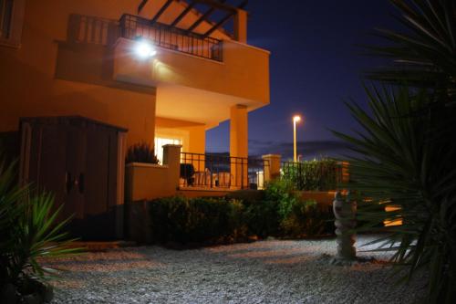 Kert, Hondon-Villa in Hondon De Las Nieves