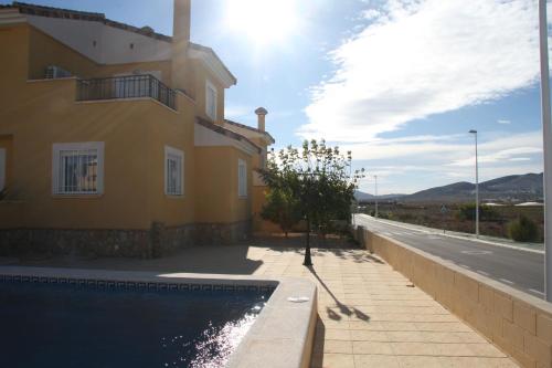 Kert, Hondon-Villa in Hondon De Las Nieves
