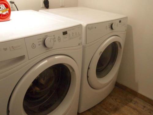 Apartment 2BD/ 2BA E 7th St图片