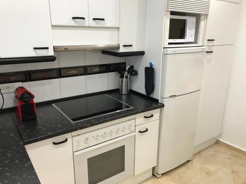 Létesítmények, Marbella - Estepona beach frontline apartment in Hacienda Beach