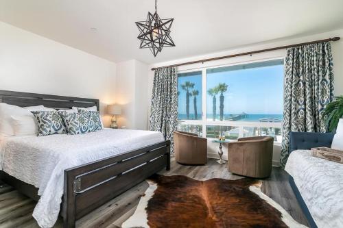 Ocean View 3 Bedrooms Condo, just steps from the park, pier & water! in Imperial Beach