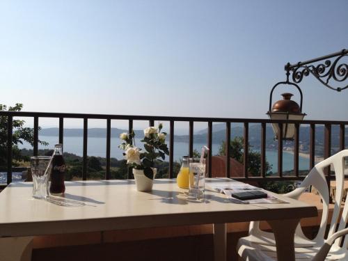Balkon/terasa, Hotel & Restaurant le Saint Jean in Cargese Town Center