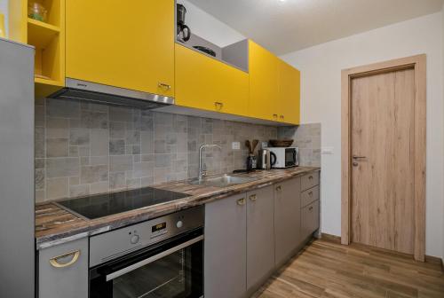 Apartment Cesarica - image 8