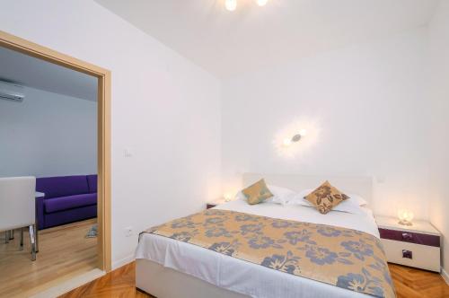 Apartments Žuvela, Split (photo 8)