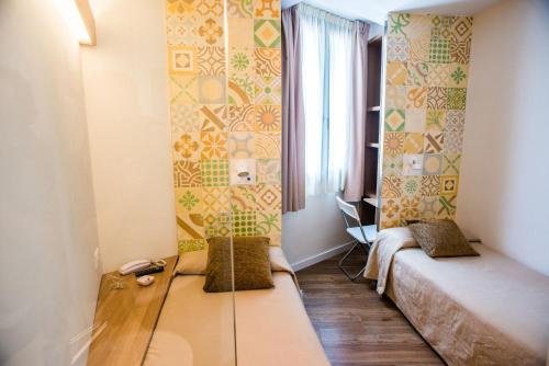 Hostal Marenostrum - image 8