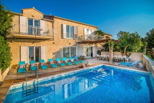  Mirca, Unterkunft in Mirce