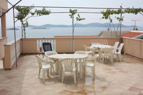 Apartments by the sea Drage Biograd - 6171 - image 4
