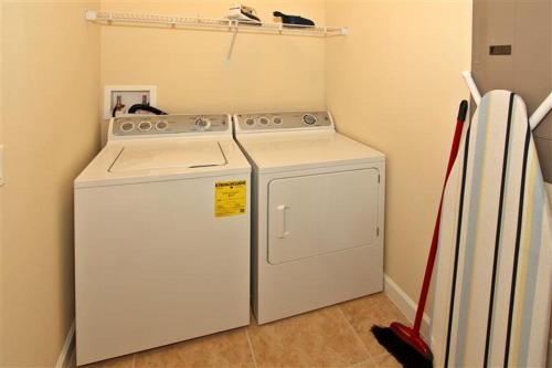 5 Bedroom With Splash Pool In Paradise Palms! Townhouse - image 7