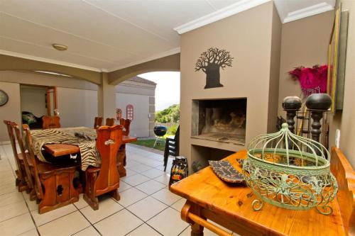 Instalaciones, Tranquil Shores in Wilderness