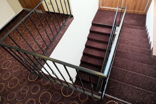 Vácz Hotel - image 3