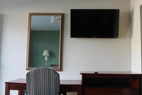 King Room - Non-Smoking