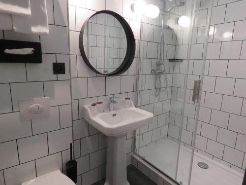 The Originals City Hôtel Le Bristol Reims (Inter-Hotel) - image 14