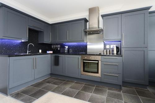 Konyha, Beautiful Apartment near Bournemouth, Poole & Sandbanks in Penn Hill