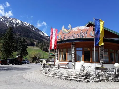 Hotel-Restaurant Forellenhof in Puchberg am Schneeberg, Österreich