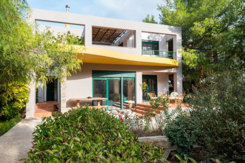 Summer House, A Refreshing Escape gîte à louer Áno Soúlion