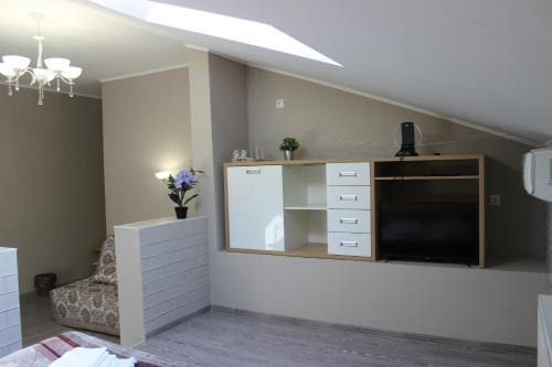 Provance Guest House - image 7