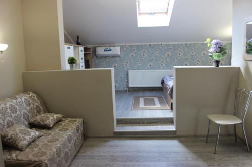 Provance Guest House - image 10