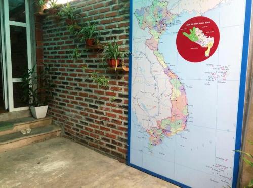 Trang An Precious Homestay Located in Ninh Binh City Center, TRANGAN PRECIOUS HOMESTAY is a perfect starting point from which to explore Ninh Binh. The property offers guests a range of services and amenities designed to provid