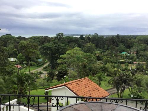 Hotel Los Cielos Del Caribe – Cahuita, LA