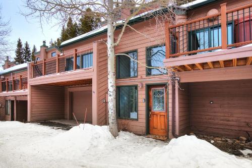 Eagle Ridge Escape Townhouse