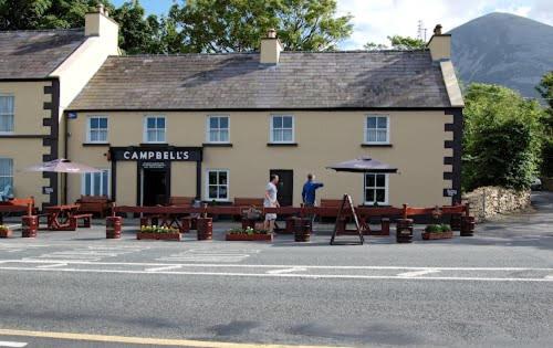 Restaurant, The Cottage Hillside in Newport