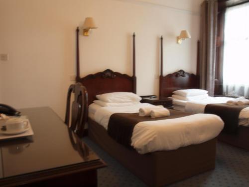 Argyll Arms Hotel - image 11