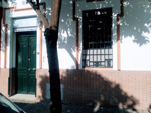 WISH SUITE BARRIO DE LEON EN TRIANA - Tap to explore photos