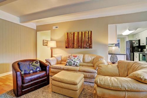 Ski & Racquet Club B-106 Condo - image 4