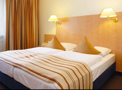 Motel Frankfurt - image 12