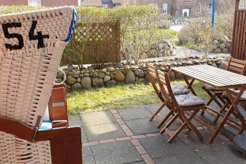 Ferienwohnung *Windstille* - image 2