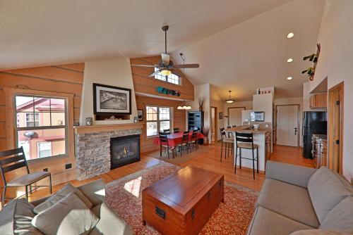 Rendezvous Discovery 3 BR Townhouse in Fraser, USA