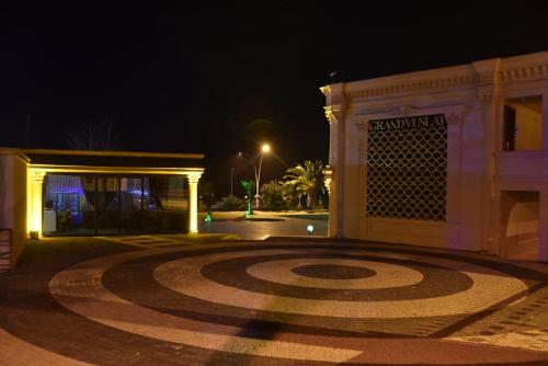 Grand Vuslat Erdek – Erdek, NY