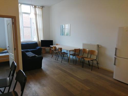  Huge apartments for short and long stay in Antwerpen