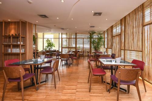 Restaurant, Hotel City in Desenzano Del Garda