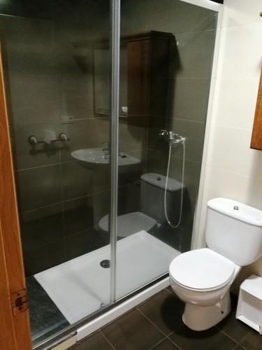 2 twin beds