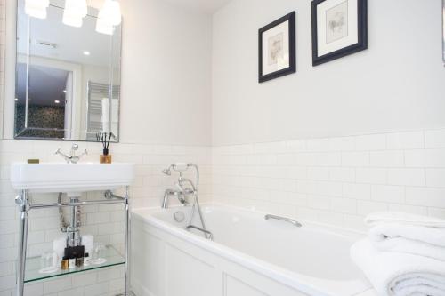 The Dunstane Houses - image 3