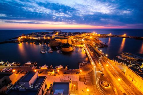 הסביבה הקרובה, La Dimora di Teti in גליפולי