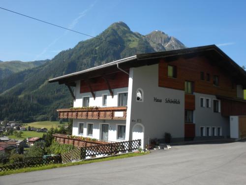 Accommodation in Bach